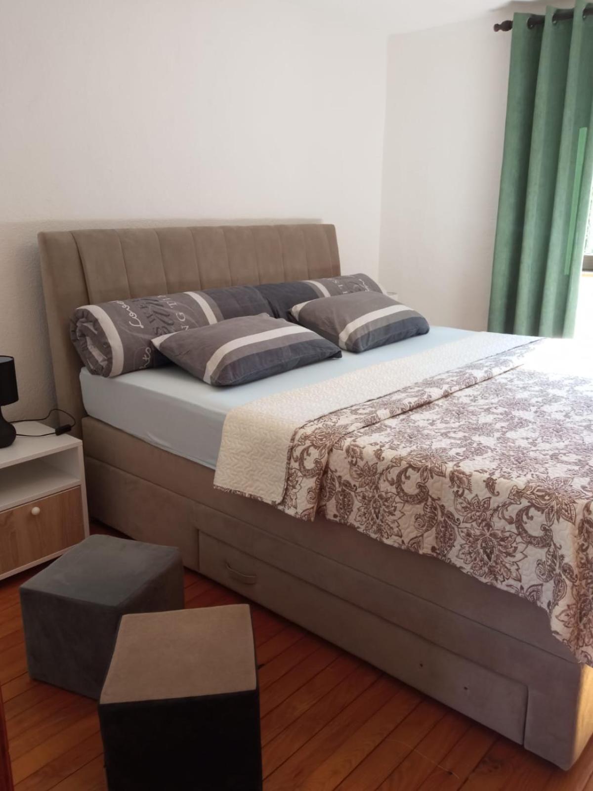 Bihać Apartman "Em" מראה חיצוני תמונה