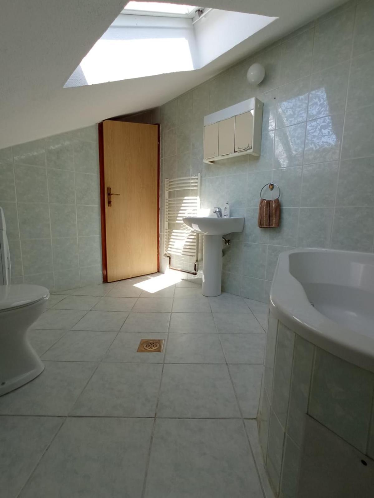Bihać Apartman "Em" מראה חיצוני תמונה